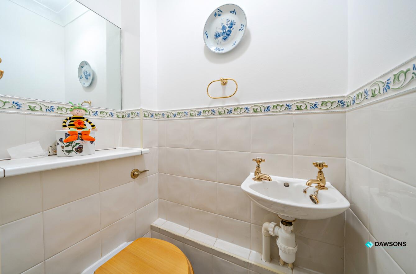 Heneage Drive, West Cross, Swansea, SA3 5BR